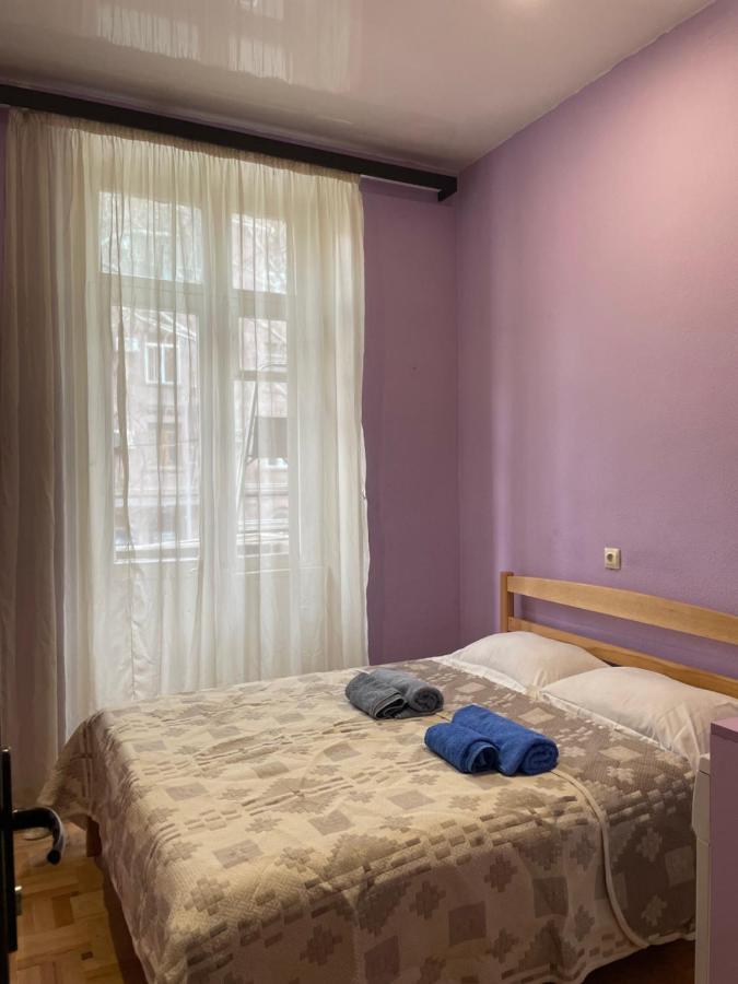 Cozy Apartment On Republic Square Yerevan Exterior photo